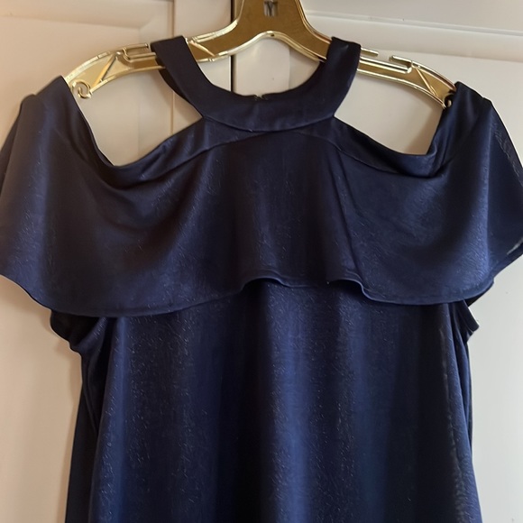 Michael Kors blouse - Picture 3 of 10